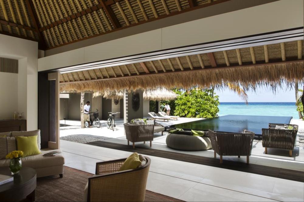 content/hotel/Cheval Blanc Randheli/Accommodation/One Bedroom Island Villa/ChevalBlanc-Acc-IslandVilla-05.jpg